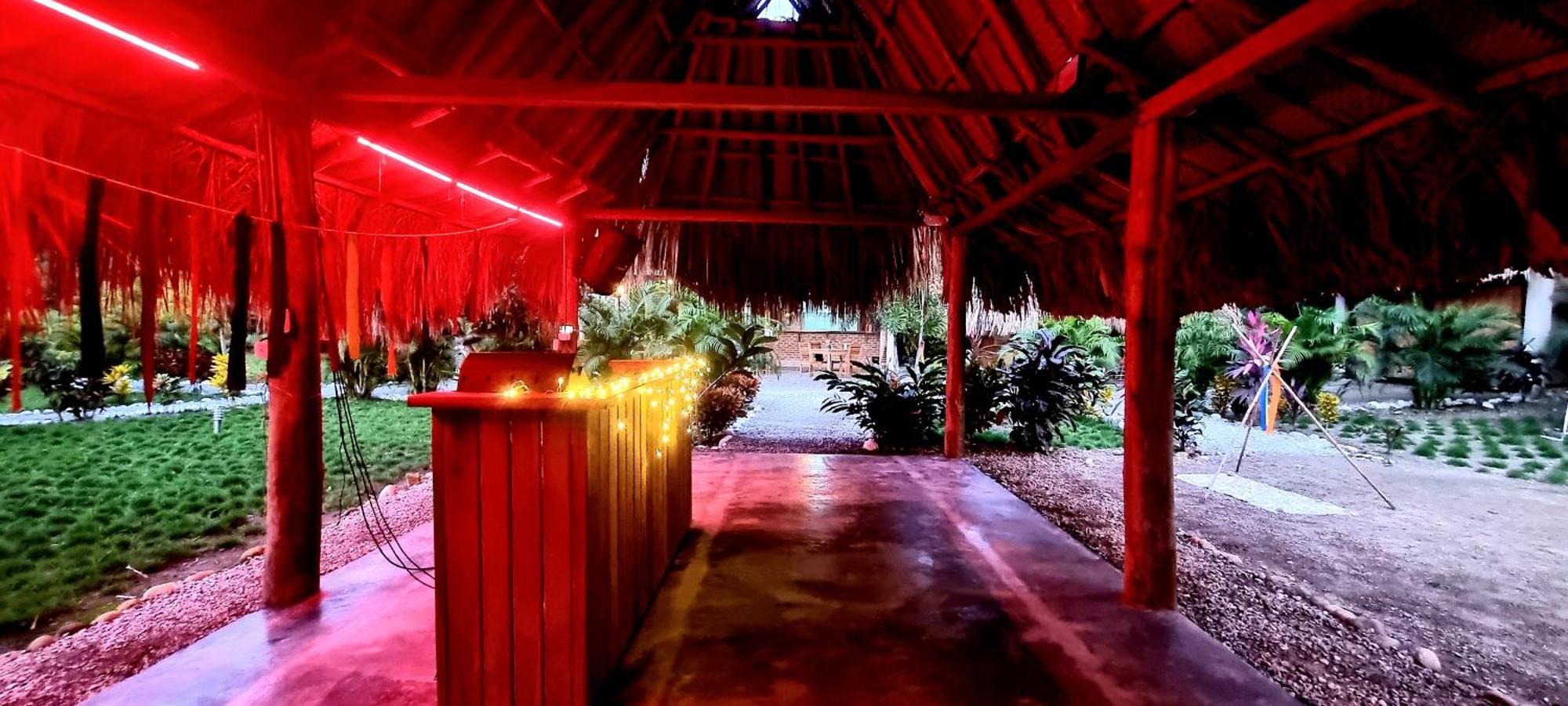 Encanto Hostel Guachaca Buitenkant foto