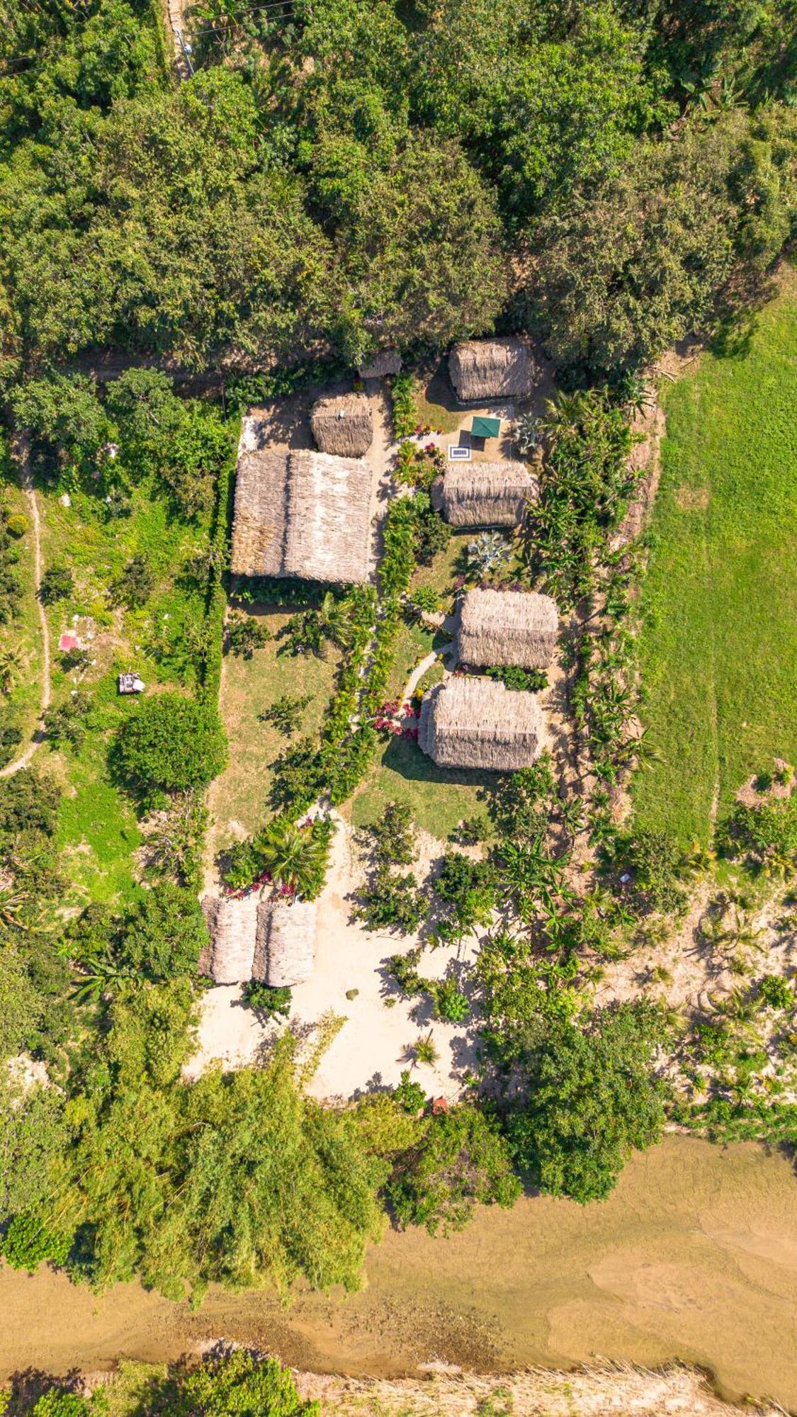 Encanto Hostel Guachaca Buitenkant foto
